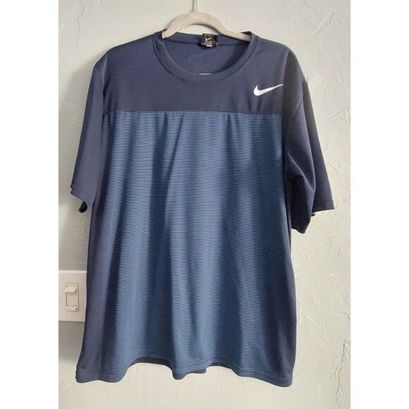 Nike  Shirts Pullover Men, Not Label Size, Made In Brasil,22 Inch Of Armp To Arm - Picture 1 of 8